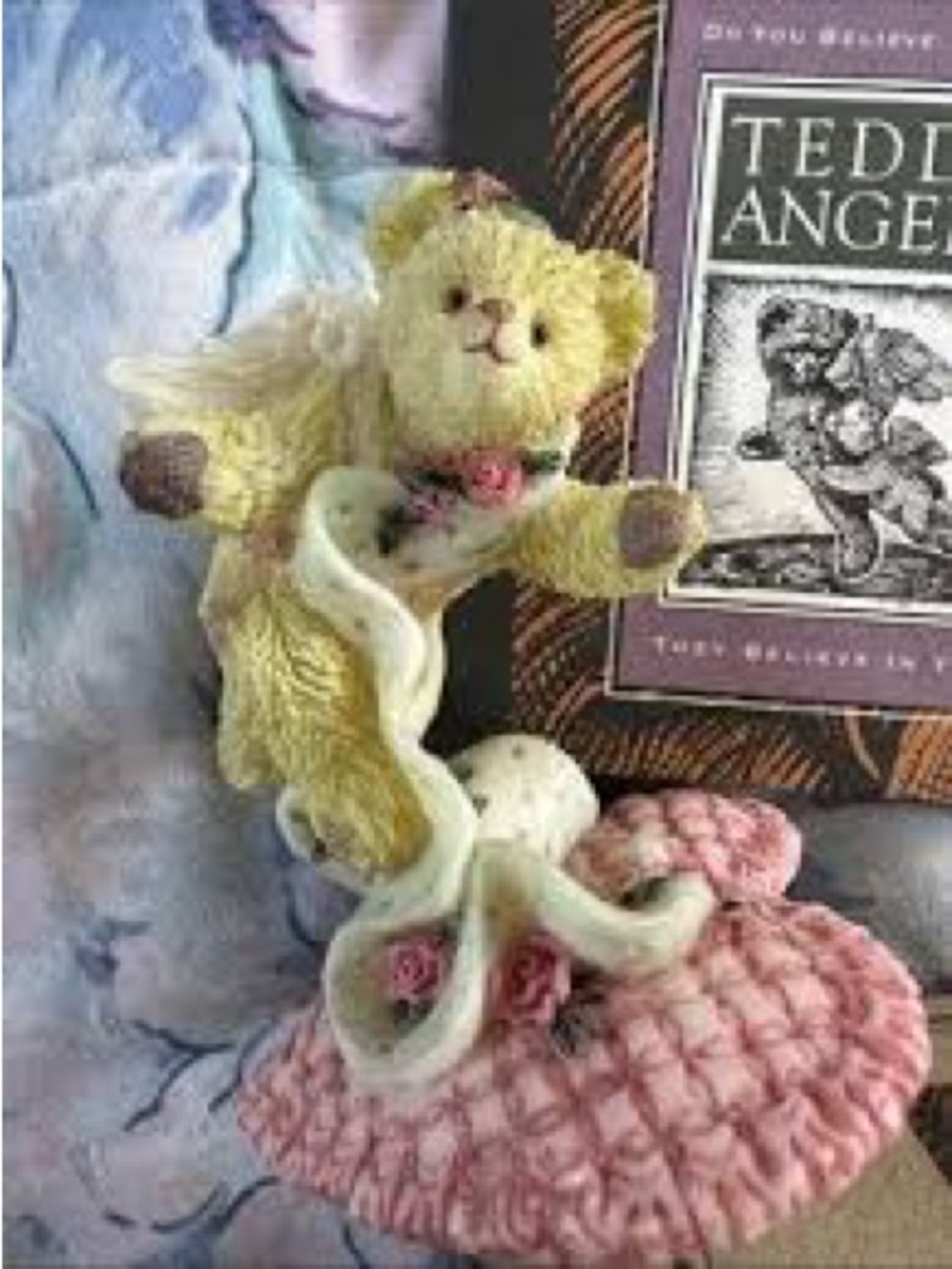 1994 Teddy Angels Love Gives Our Hearts Wings - Honey Bear Figurine 3.5in